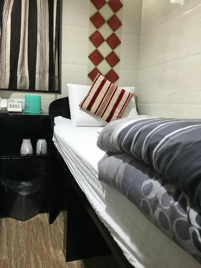 New Fortunate Guest House Hong Kong Bagian luar foto