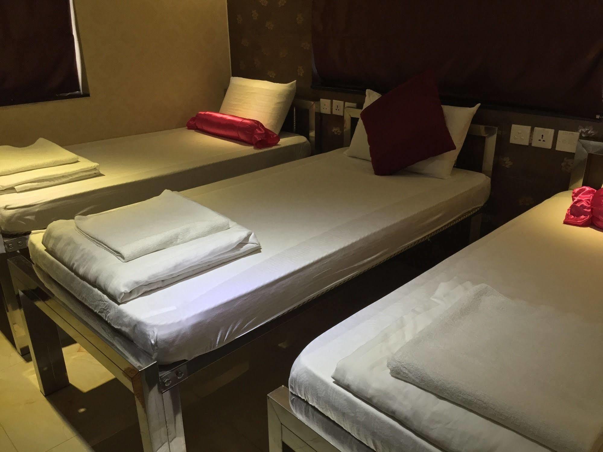 New Fortunate Guest House Hong Kong Bagian luar foto